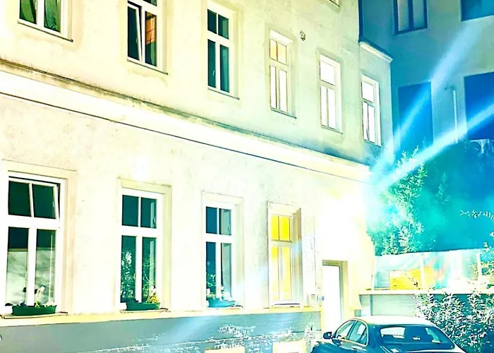 Privat Near Center *